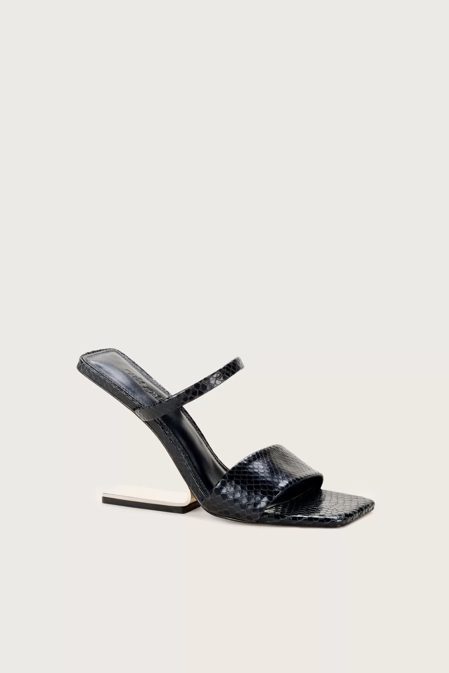 RENE SANDAL - ^Cult Gaia New